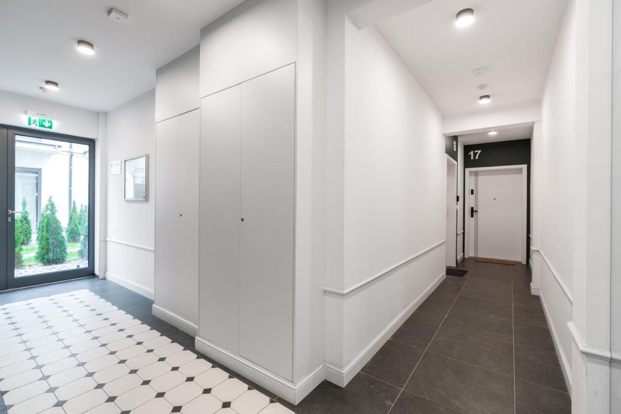 Modern Studio Apartments Poznan City Center By Noclegi Renters Екстер'єр фото