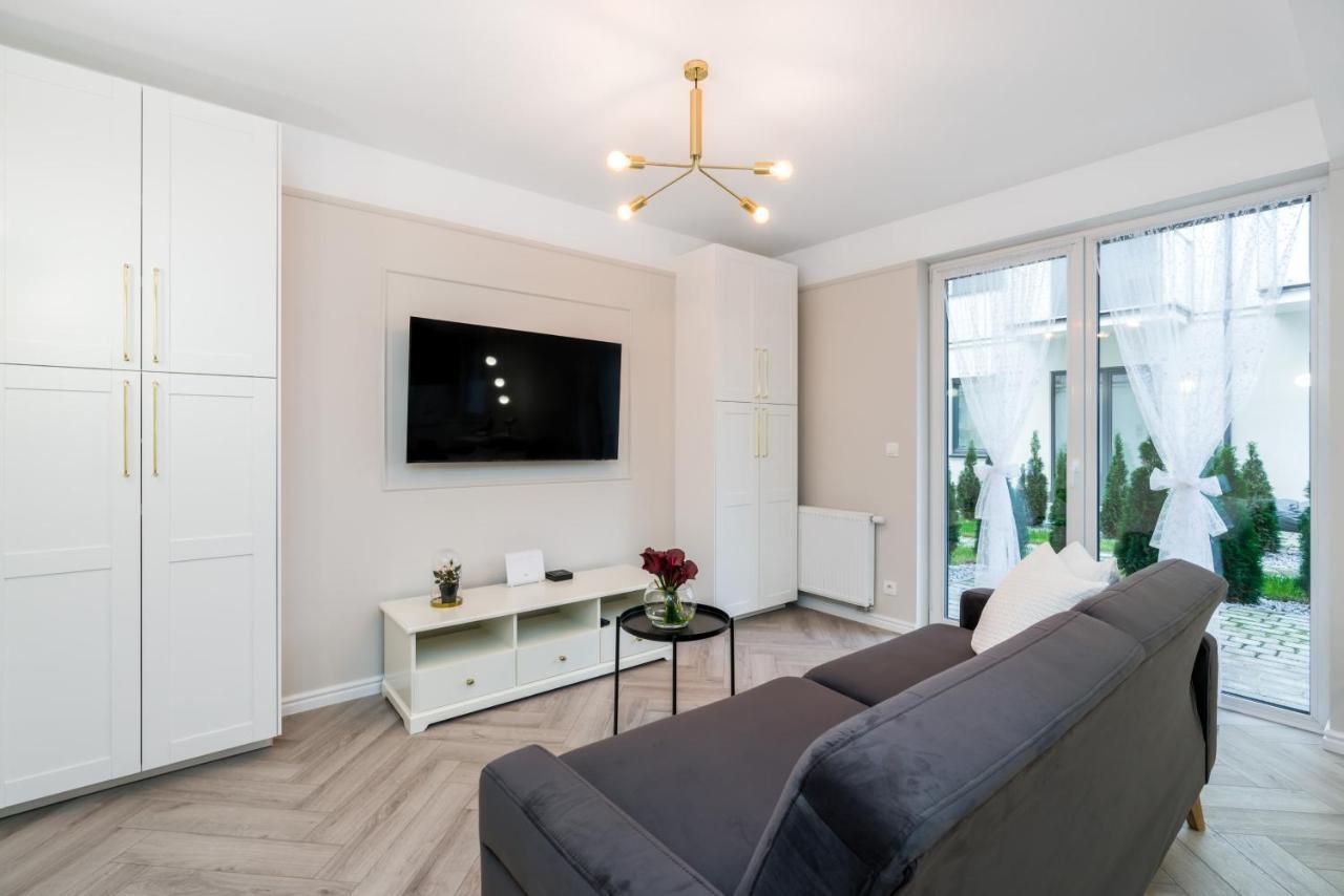 Modern Studio Apartments Poznan City Center By Noclegi Renters Екстер'єр фото